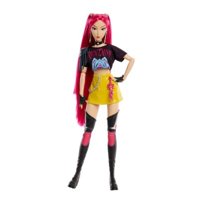 5. Mattel JRN36 doll