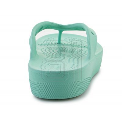 4. Crocs Classic Platform Flip W Oxygen W 207714-3UG
