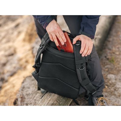 12. 16" Tracer Evo Black 25L Expedition Backpack