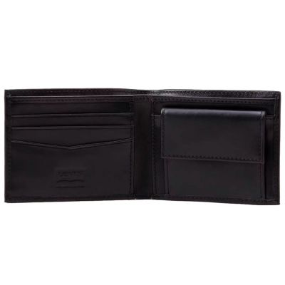 3. Levi's Casual Classics Wallet 233297-4-59