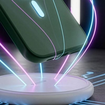 12. 3mk Smoke MagCase for iPhone 16 Pro - Green-Translucent