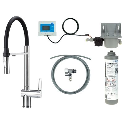 Kitchen faucet with water filtration kit and flexible spout