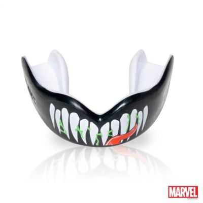 9. OZ-TT "Extro Marvel Deadpool" Mouthguards Red and Black SENIOR