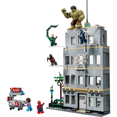 4. LEGO Marvel Super Heroes 76350 - Epic Showdown: Spider-Man vs. Hulk
