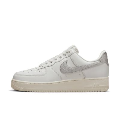 2. Nike Air Force 1 '07 W DQ7569-100