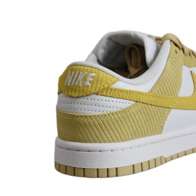7. Women's Nike Wmns Dunk Low sneakers - FN7167-700