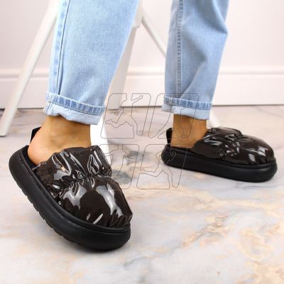 4. Home slippers metallic Big Star W INT1910 black