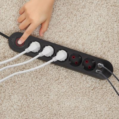 14. MACLEAN POWER STRIP, EXTENSION CORD, 5 OUTLETS + 3XUSB, 110-240V AC 50/60HZ, 2.1A MAX 2500W, 1.5M, BLACK MCE395 B