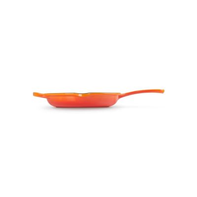 3. Le Creuset 20182200900422 Round Universal Frying Pan