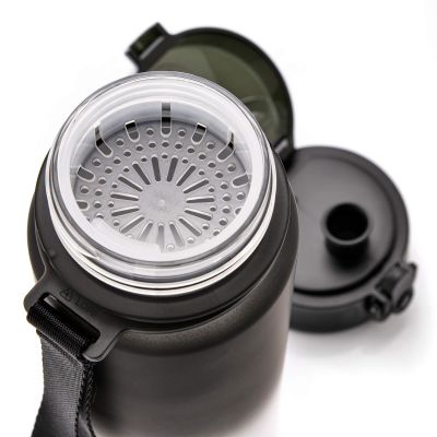 30. Meteor 650 ml sports bottle dark green