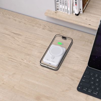 6. Tech-Protect LifeMag PB11 Powerbank with MagSafe 10000mAh 15W USB-C port - white + USB-C cable