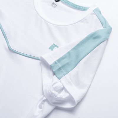 10. IQ Ikaria Wmns W tennis shirt