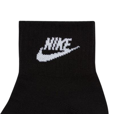 5. Nike Nsw Everyday Essential AN DX5074 010 socks
