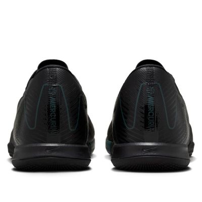 4. Nike Zoom Mercurial Vapor 16 Academy IC M FQ8434-002 football boots
