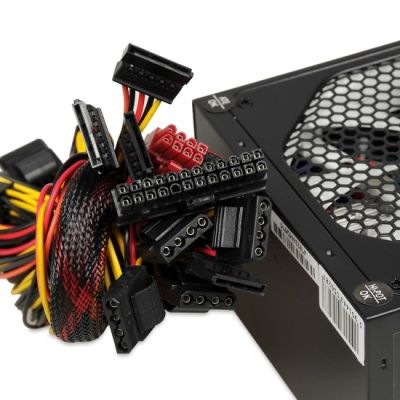 8. Power supply IBOX AURORA 600W 14 CM FAN ZIA600W14CMBOX
