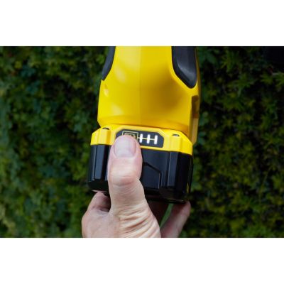 3. Stanley FATMAX SFMCPH845M1-QW Electric Hedge Trimmer Double Blade 4.1kg