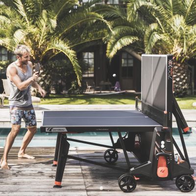 18. Cornilleau 700x outdoor table tennis table