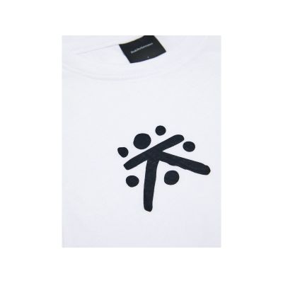 3. PEAK PERFORMANCE Explore Graphic Sleeveless Women’s T-Shirt black