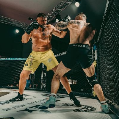 14. 14 oz Boxing Gloves - Classic Black - Origin Series