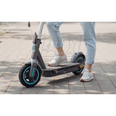 9. Motus Electric Scooter Scooty 10 2022