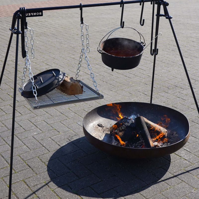 4. Bonfeu steel stand for the BFB fire pit