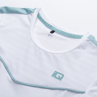 4. IQ Ikaria Wmns W tennis shirt
