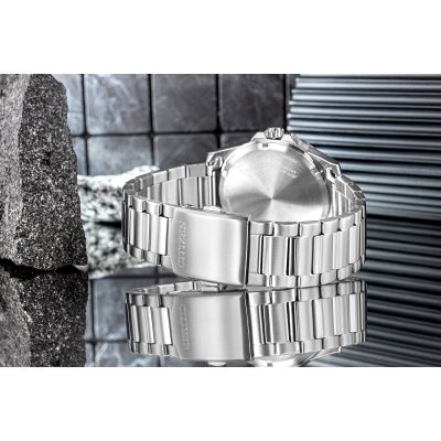 7. CITIZEN Marine Sporty Eco-Drive Men's Watch AW1816-89E + BOX