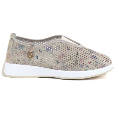 2. Women's leather openwork shoes, beige, Jezzi 26PB32-60