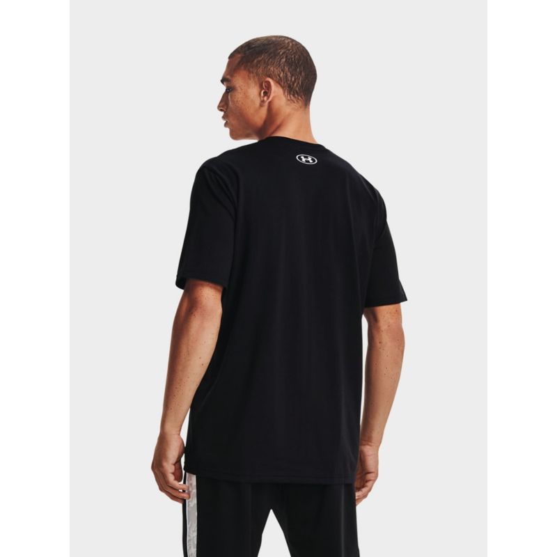 10. Under Armour T-shirt M 1361673-001