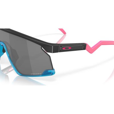 6. Oakley Bxtr Shield Wrap Sunglasses