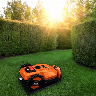 4. NEO tools 04-621 lawn mower