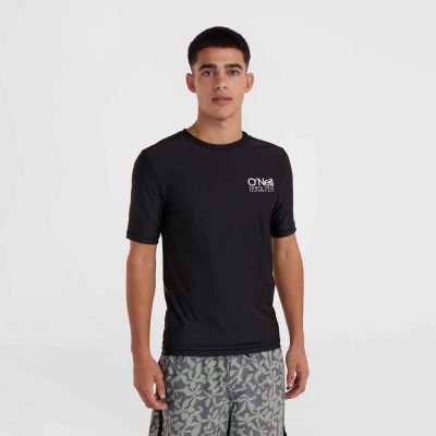 3. O'Neill UV Essentials Cali T-shirt M 92800613353
