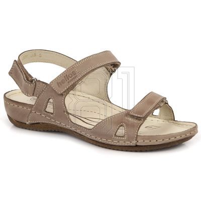 13. Comfortable leather sandals in beige W Helios 205