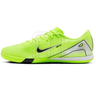 2. Nike Zoom Mercurial Vapor 16 Academy IC M FQ8434-700 football boots