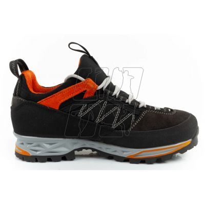 4. Aku Tengu Low Gore-tex W 976 108 Shoes