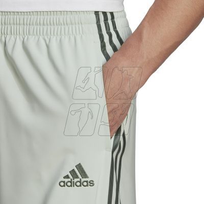 4. adidas AeroReady Essentials Chelsea 3-Stripes Shorts M HL2257