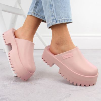 12. Big Star W NN274020 INT2083C chunky sole clogs
