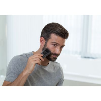 5. Panasonic ER-GB62-H503 Hair Trimmer Black 39 Nickel-Metal Hydride (NiMH)