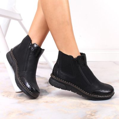 3. Comfortable, insulated ankle boots with zippers Rieker W RKR555