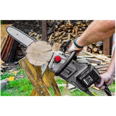 12. Graphite 58G043 Chainsaw