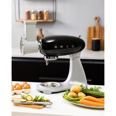 16. SMEG SMF04BLEU Kitchen Machine