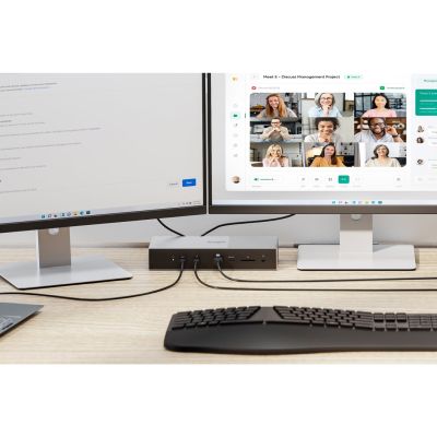 40. Kensington SD5000T5 EQ Thunderbolt 5 Docking Station with Triple 4K and PD 140W - Windows/macOS
