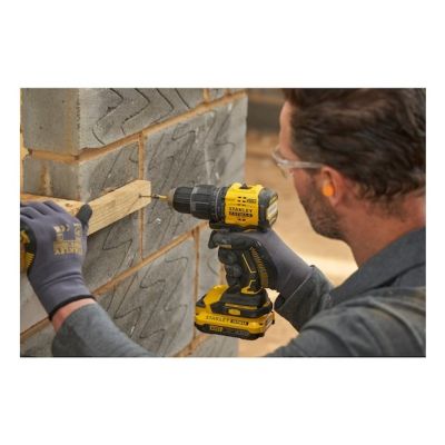 4. Stanley SFMCD716D2T-QW 1900 RPM Drill Central Locking Black, Yellow