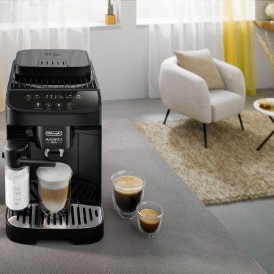 6. De'Longhi Magnifica ECAM290.51.B automatic espresso machine 1.8L