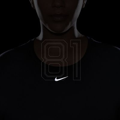 11. Nike Dri-FIT One Luxe T-shirt W DD0618-010