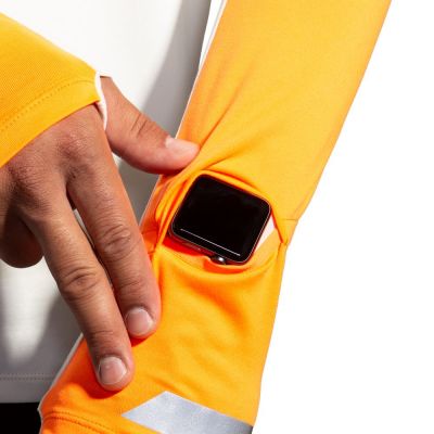 2. Brooks Running Run Visible 1/2 zip 2.0 sweatshirt 211516167