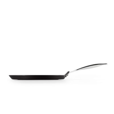 3. Le Creuset Non-stick Pancake Frying Pan 28cm