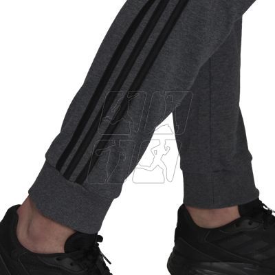 4. Addias 3-stripes M H12256