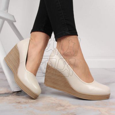 5. Pumps on the wedge Filippo W PAW339C beige