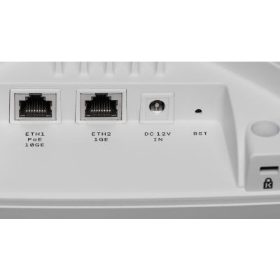 8. LX-7400 18000 Mbit/s White PoE Support